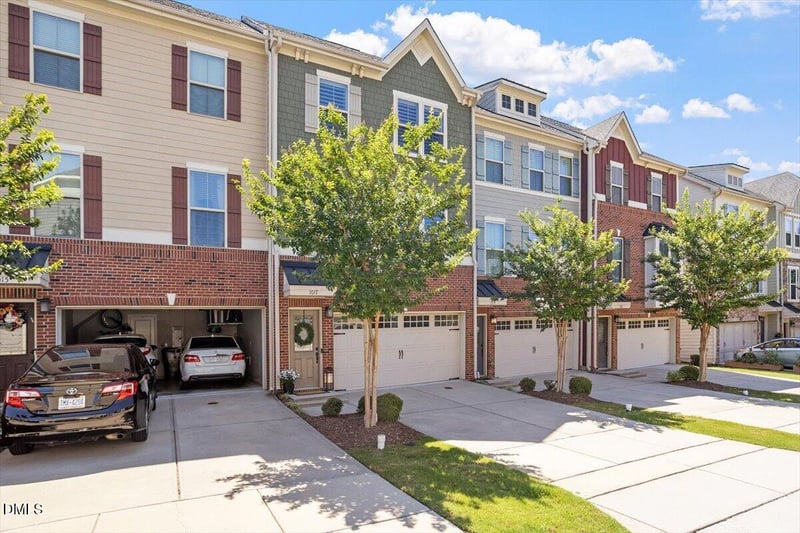 1017 Brownsmith Dr, Apex, NC 27502