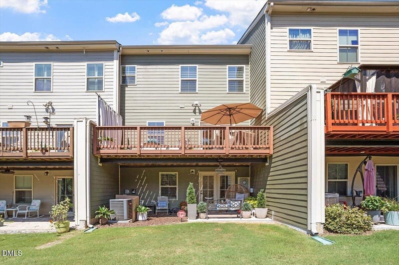 1017 Brownsmith Dr, Apex, NC 27502