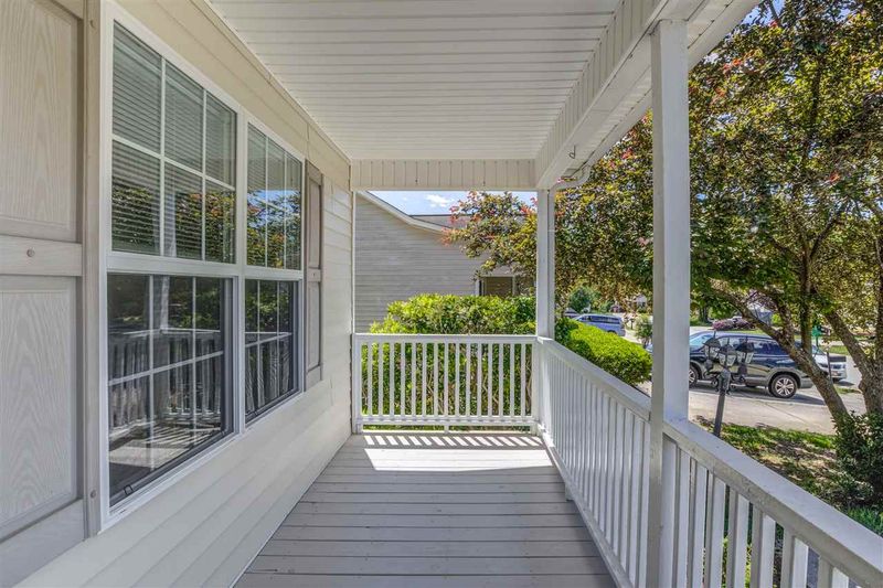 1017 Cove Cir, Clayton, NC 27520
