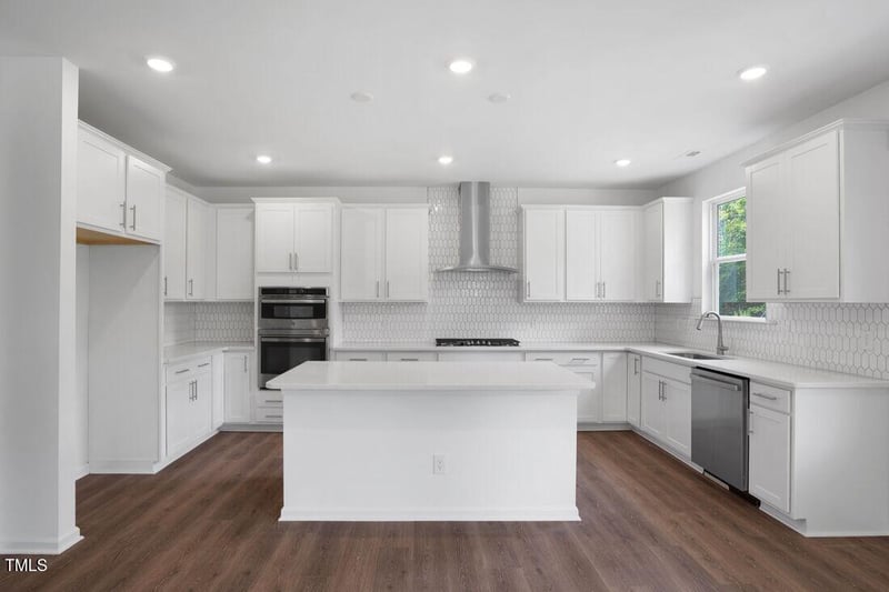 1017 Dillon Lake Dr, Knightdale, NC 27545