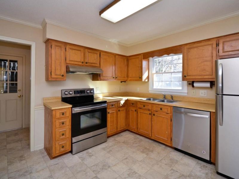 1017 Edith, Burlington, NC 27215