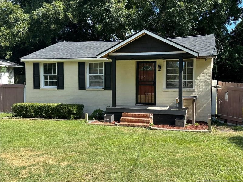 1017 Henderson Ave, Fayetteville, NC 28301