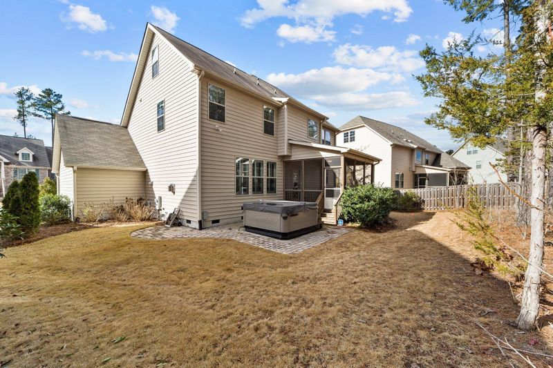 1017 Lubbock Ln, Durham, NC 27703
