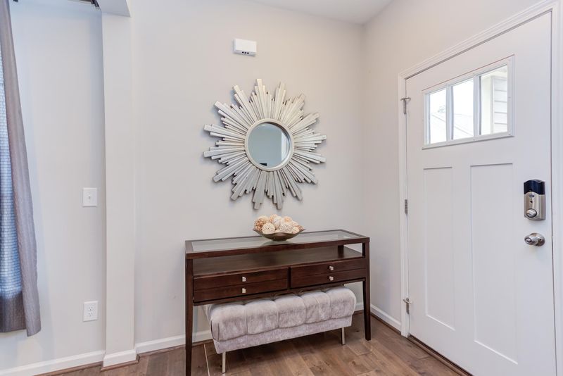 1017 Midtowne Way, Durham, NC 27713