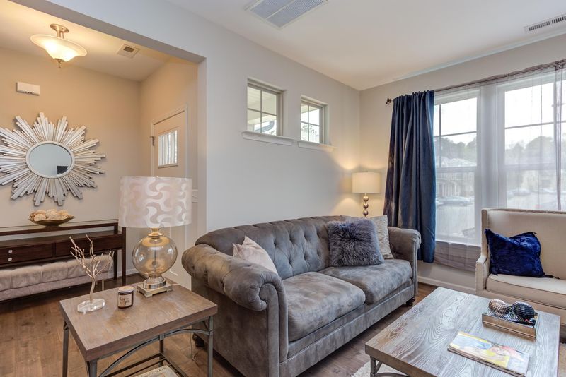 1017 Midtowne Way, Durham, NC 27713