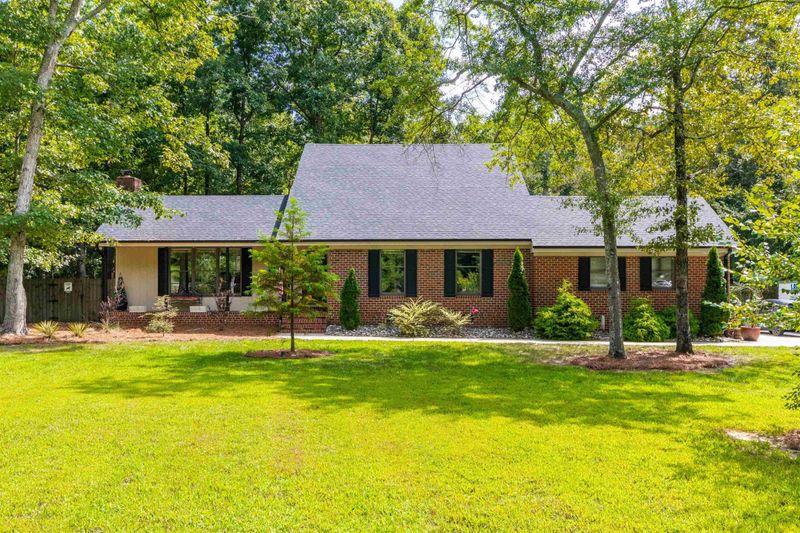 1017 Mulberry Rd, Clayton, NC 27520