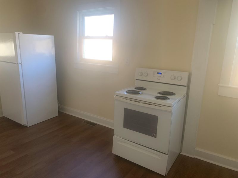 1017 N Park Ave, Burlington, NC 27217