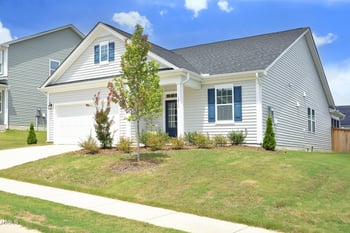 1017 Quindell Dr, Holly Springs, NC 27540