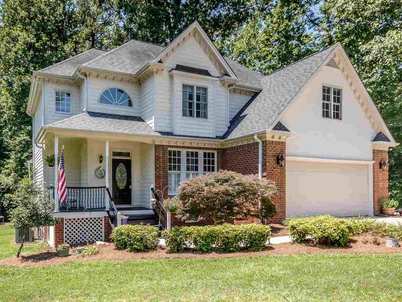 1017 Shannon Ct, Raleigh, NC 27603