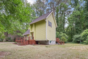 1017 Stonehedge Ave, Durham, NC 27707