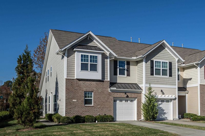 10171 Bessborough Dr, Raleigh, NC 27617