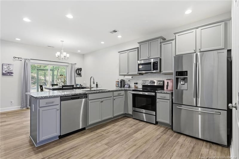 1018 Kensington Park Rd, Fayetteville, NC 28311