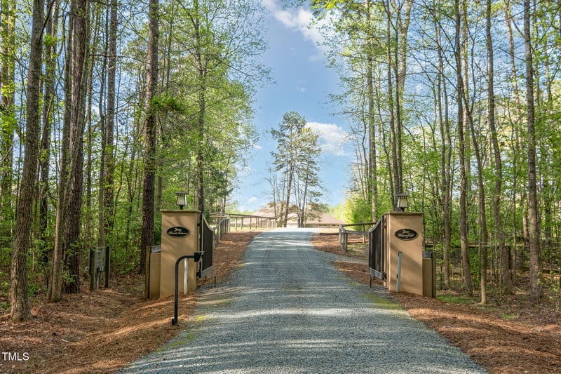 1018 Terrell Woods Ln, Chapel Hill, NC 27516