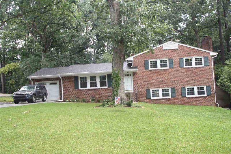 1018 Washington St, Cary, NC 27511
