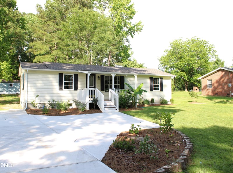 10180 Buffalo Rd, Clayton, NC 27527