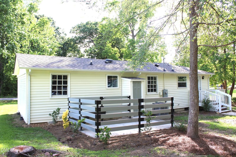 10180 Buffalo Rd, Clayton, NC 27527