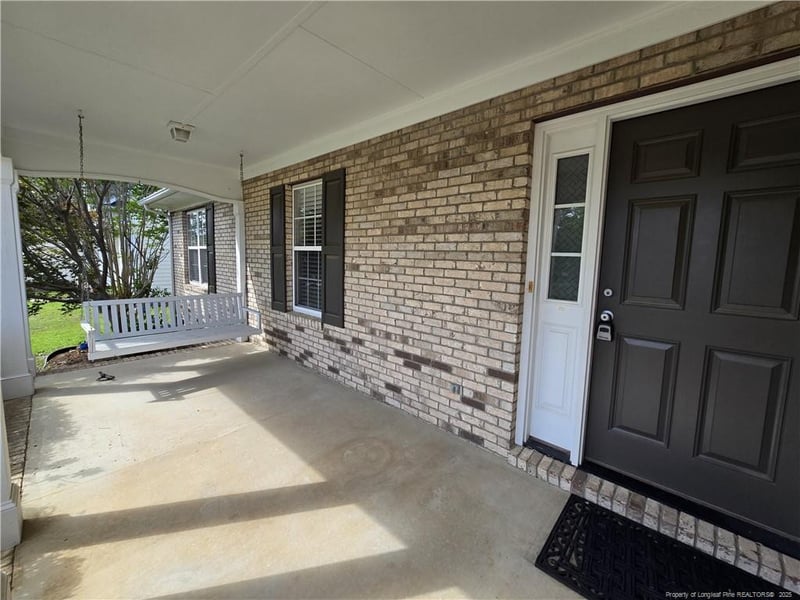 1019 Canter Ln, Hope Mills, NC 28348