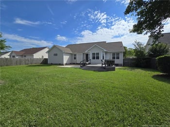 1019 Canter Ln, Hope Mills, NC 28348