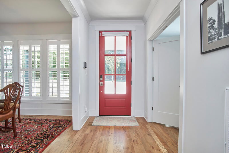 1019 Glascock St, Raleigh, NC 27610