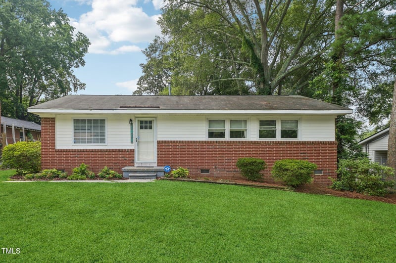 1019 Greenwich St, Raleigh, NC 27610
