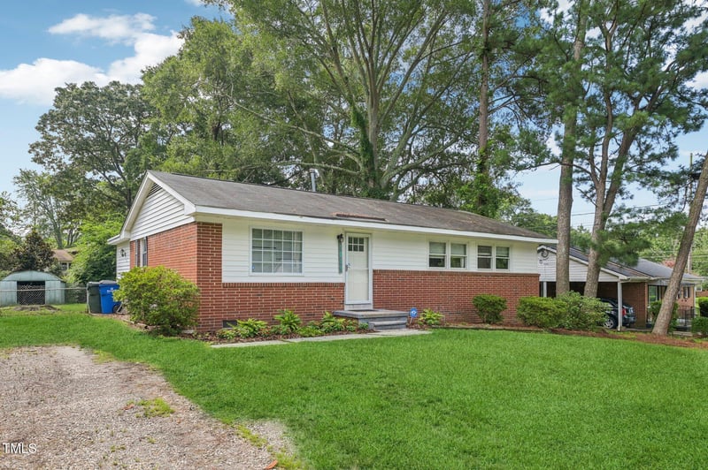 1019 Greenwich St, Raleigh, NC 27610
