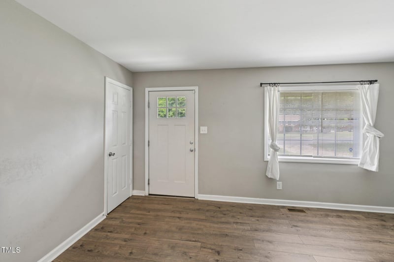 1019 Greenwich St, Raleigh, NC 27610