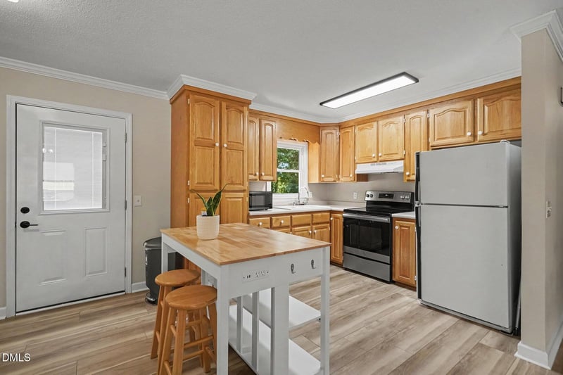 1019 Northview Dr, Sanford, NC 27330