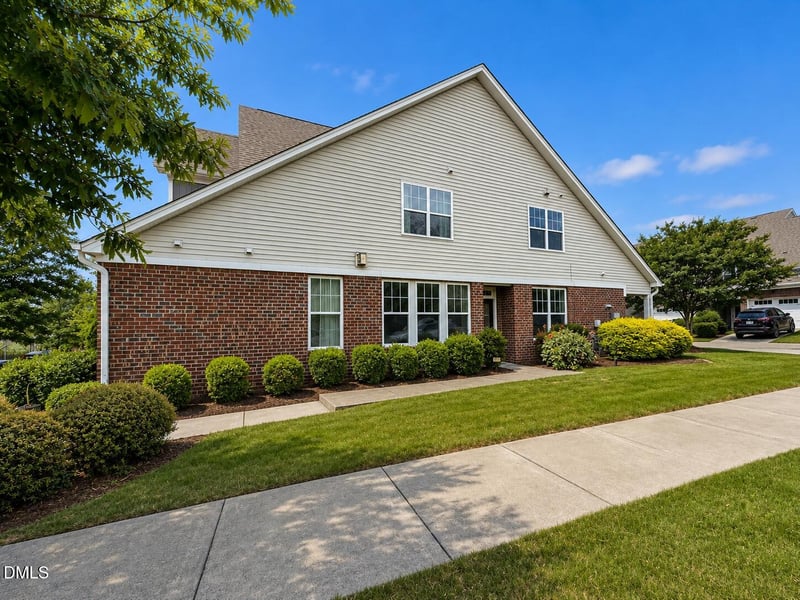 1019 Rosepine Dr, Cary, NC 27519