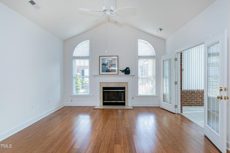 1019 Thistle Briar Pl, Cary, NC 27511
