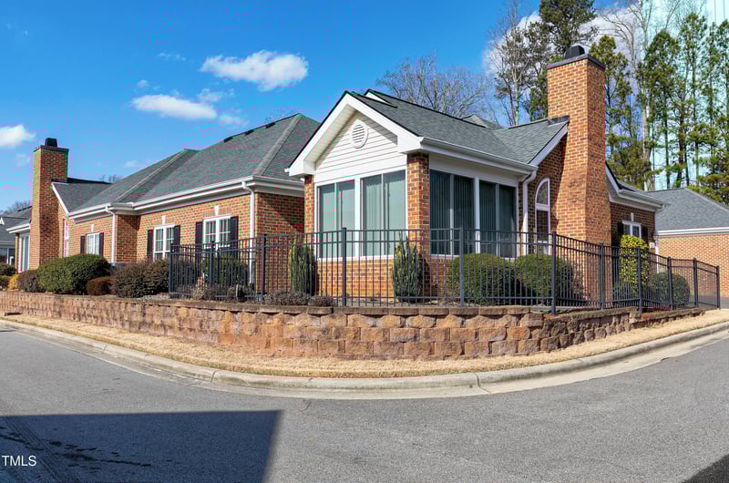 1019 Thistle Briar Pl, Cary, NC 27511