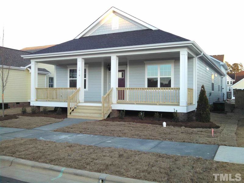 1019 Windy Dr, Apex, NC 27502