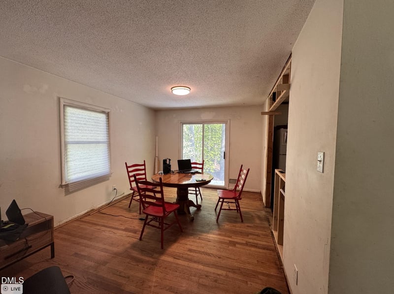 1019 Winwood Dr, Cary, NC 27511