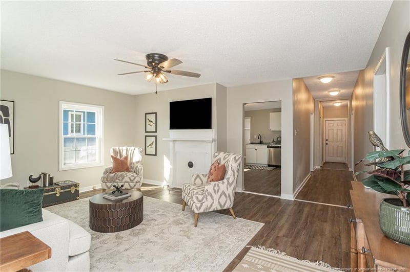 102 17th St, Erwin, NC 28339