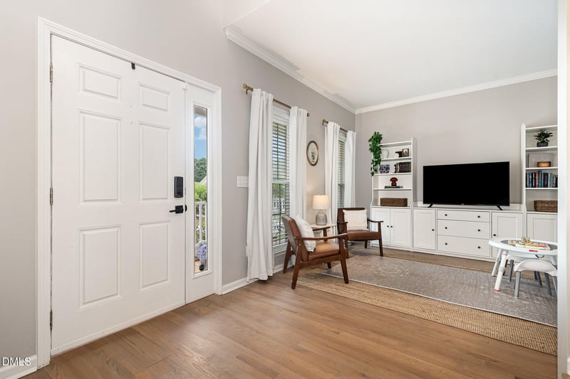 102 Ackley Ct, Cary, NC 27513