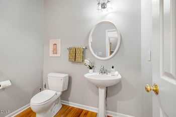 102 Adrians Pl, Chapel Hill, NC 27514