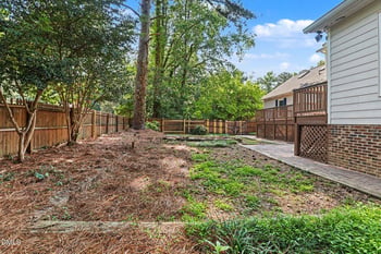 102 Amesbury Ln, Cary, NC 27511