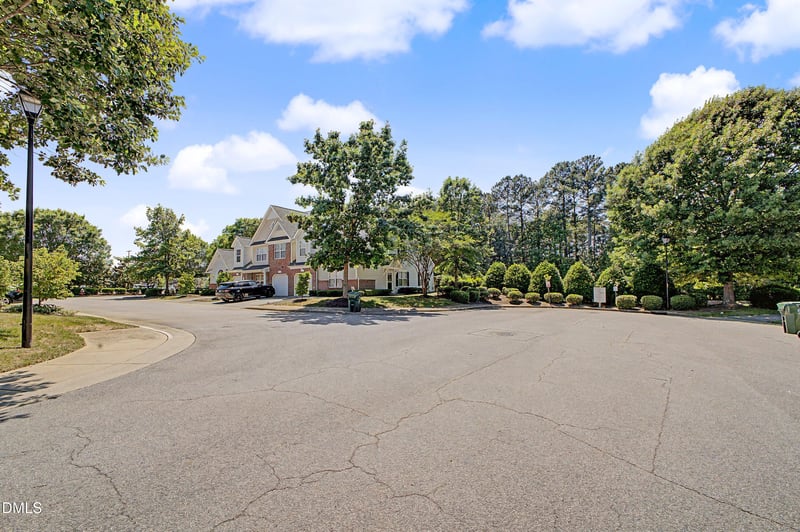102 Anamoor Dr, Cary, NC 27513