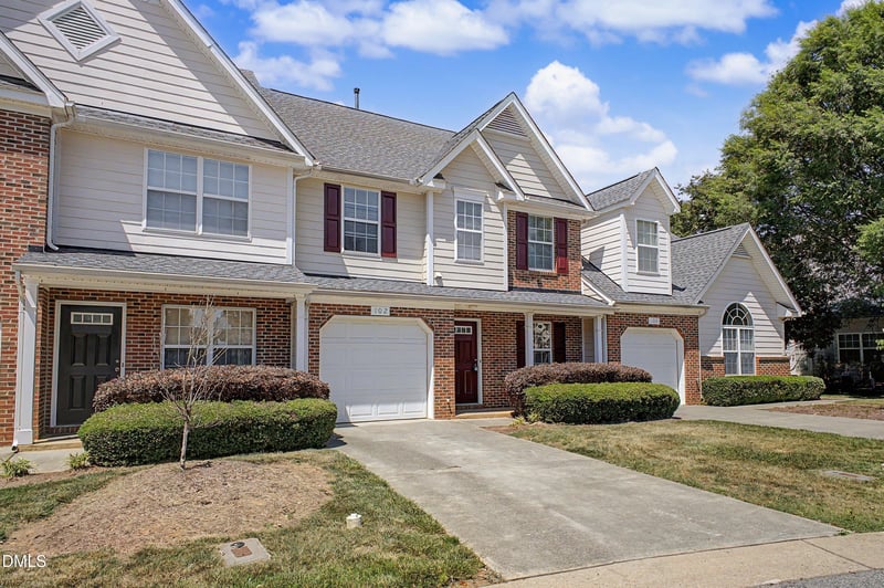 102 Anamoor Dr, Cary, NC 27513