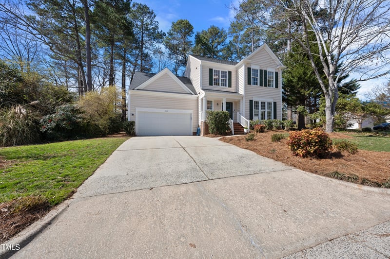 102 Ashley Brook Ct, Cary, NC 27513