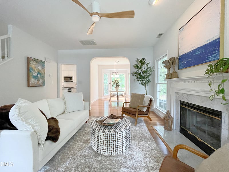 102 Ashtree Ct, Cary, NC 27519
