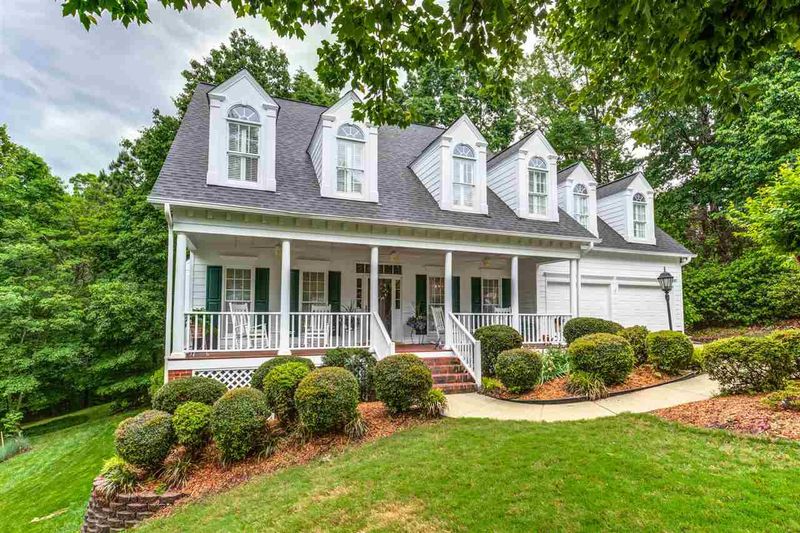 102 Bardsey Ct, Cary, NC 27513