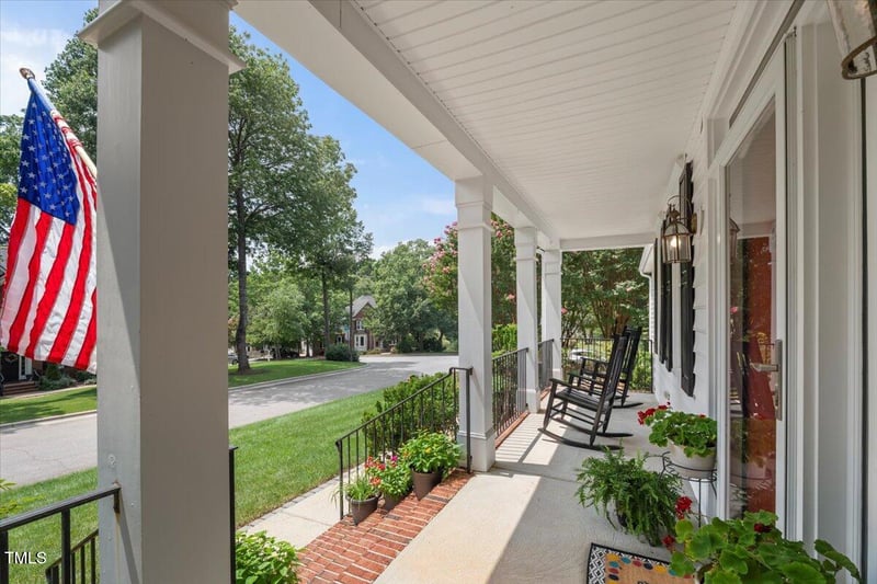 102 Barometer Ln, Cary, NC 27513