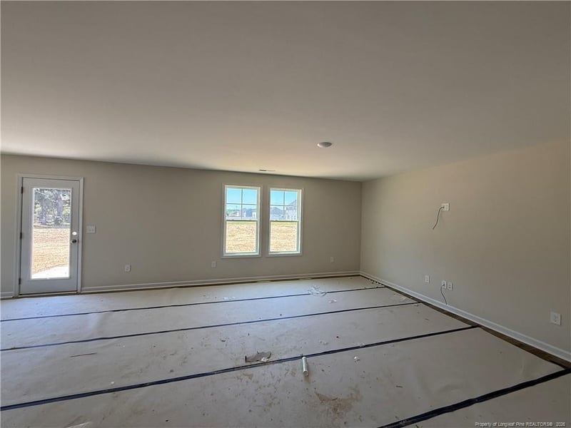 102 Baxley Dr, Dunn, NC 28334