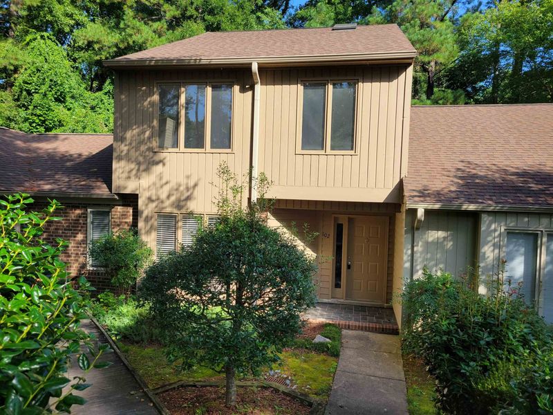 102 Beaver Dam Ct, Chapel Hill, NC 27514