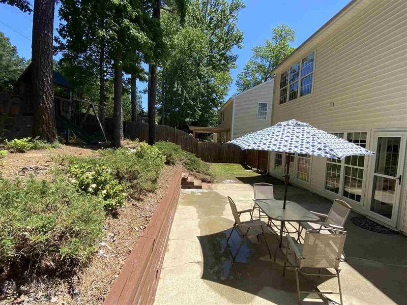 102 Bergen Ave, Apex, NC 27502