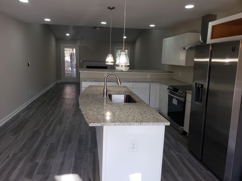 102 Boldleaf Ct, Cary, NC 27513