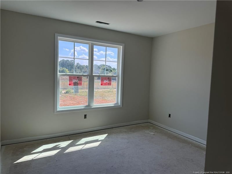 102 Boston River Dr, Dunn, NC 28334