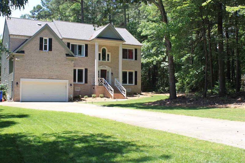 102 Brereton Dr, Raleigh, NC 27615