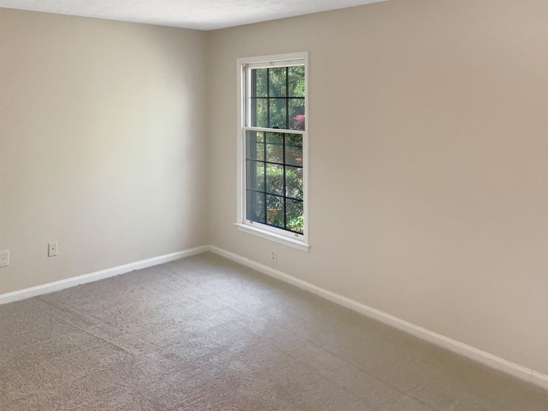 102 Broad Leaf Cir, Raleigh, NC 27613