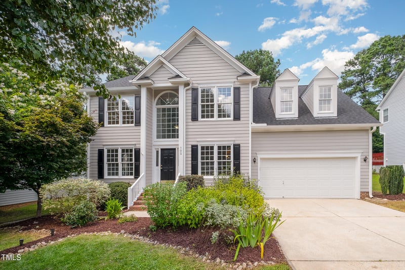 102 Brook Fryar St, Cary, NC 27519